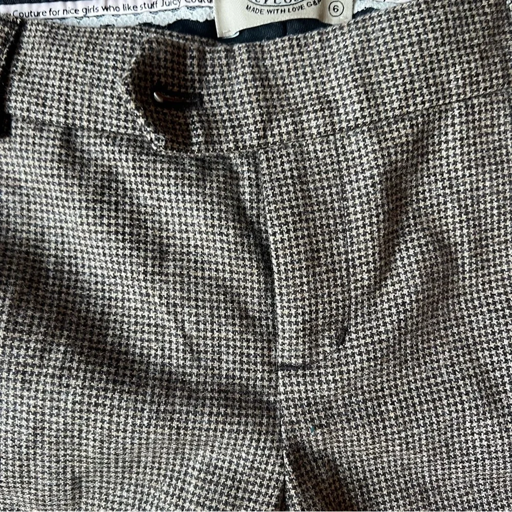 Vintage Y2K Juicy Couture Low Rise shorts - Picture 5 of 6